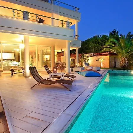 Villa Luxury Sea Melody *